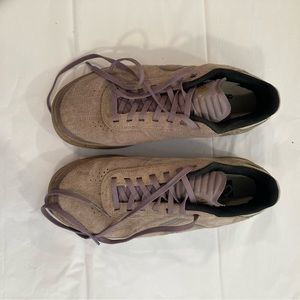 Women’s Five Ten MTB Sneakers Size 8 Mauve Suede